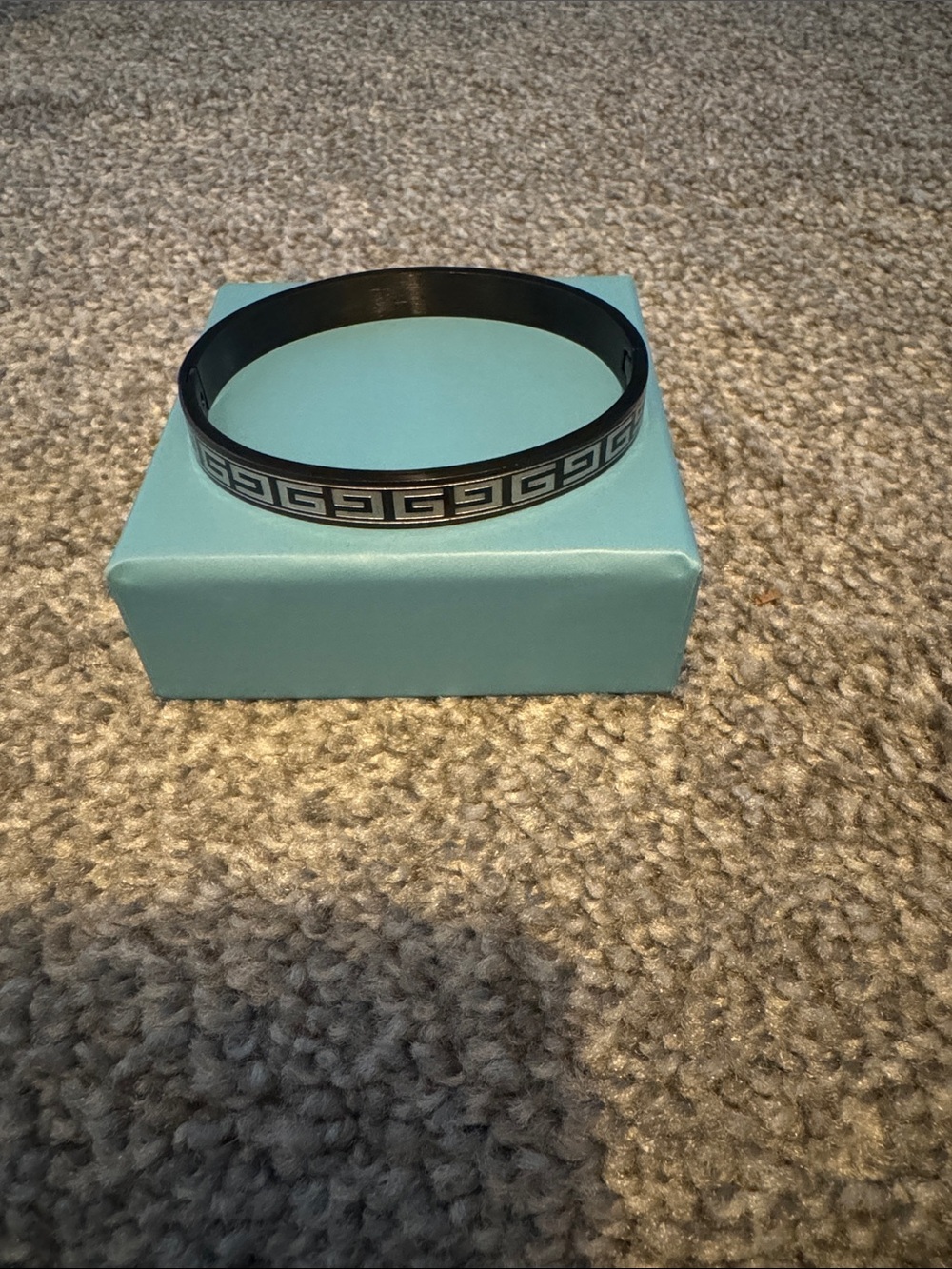 Black Men's Geometric Pattern Metal Bangle